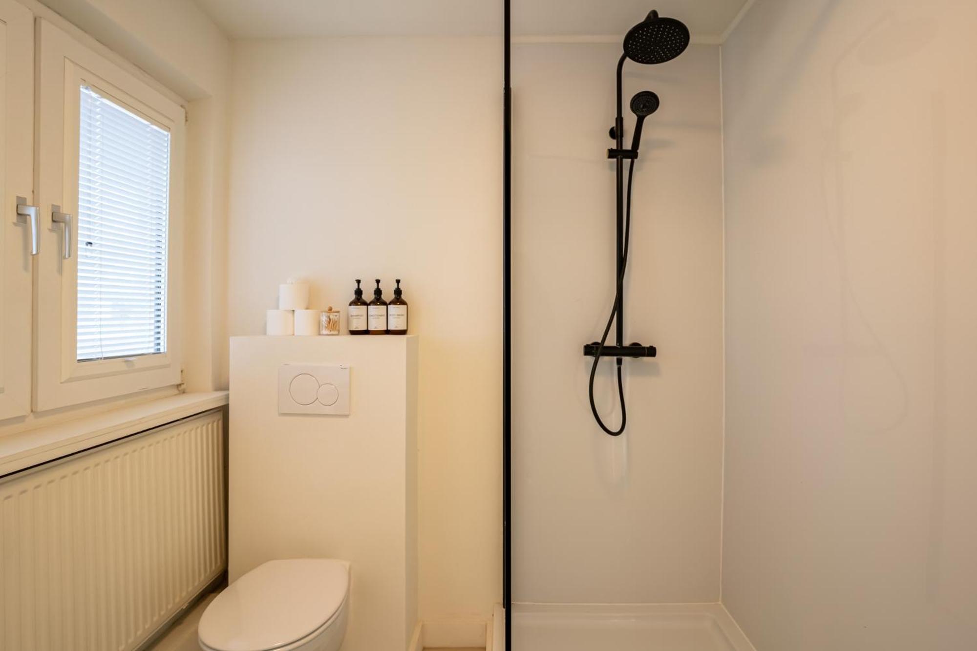 Maas Suites - The River House With Private Sauna ランアーケン エクステリア 写真